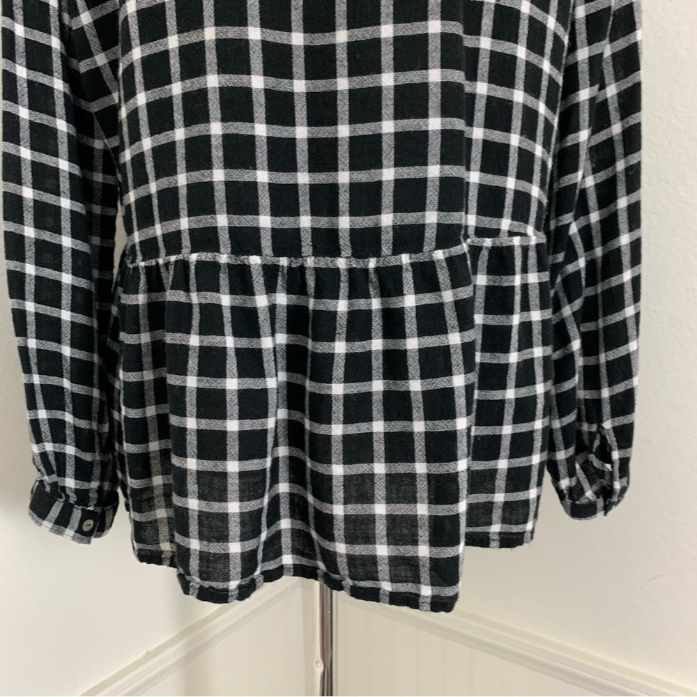 Rails Plaid Ruffle Hem Button Front Top Black & White Women’s Large Long Sleeve - Picture 16 of 17